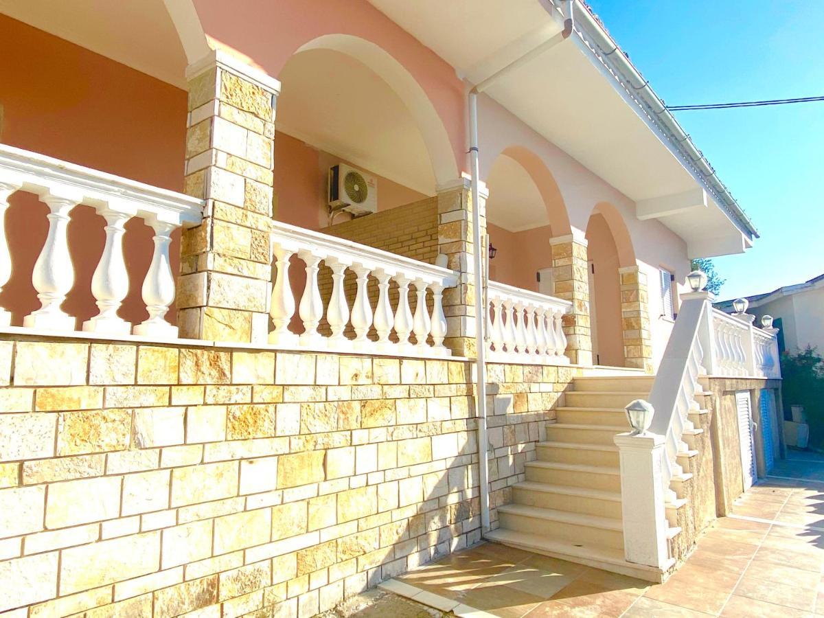 Nissaki Apartments And Vasilis House Nisaki  ภายนอก รูปภาพ