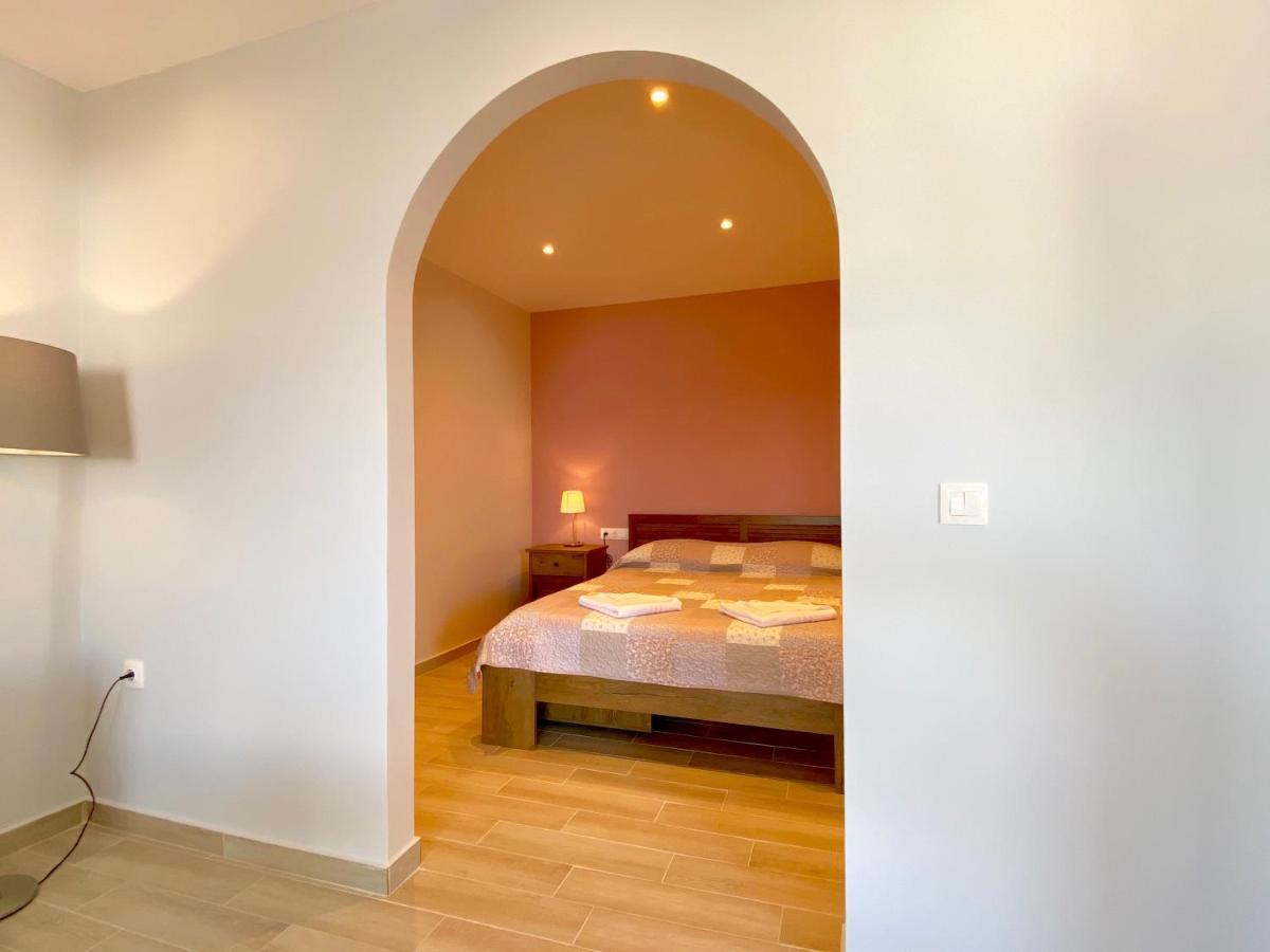 Nissaki Apartments And Vasilis House Nisaki  ภายนอก รูปภาพ